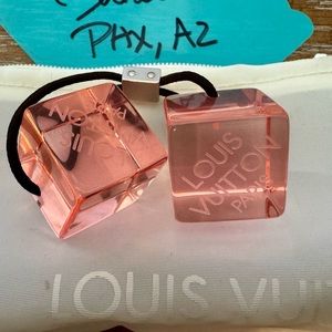 LV acrylic cube ponytail holder